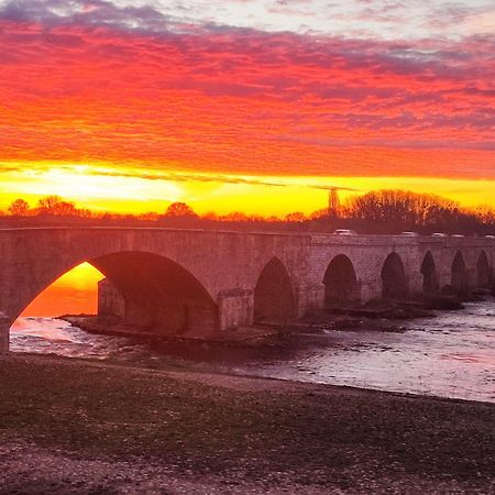 Grand Hotel De L'Abbaye Beaugency Exteriér fotografie