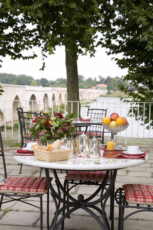 Grand Hotel De L'Abbaye Beaugency Exteriér fotografie